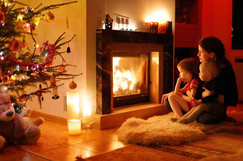 COMFORT-fireplace-family-winter-holiday-cold-warm-heat