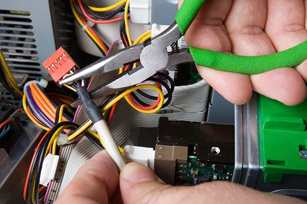 Electricians offer swift repair